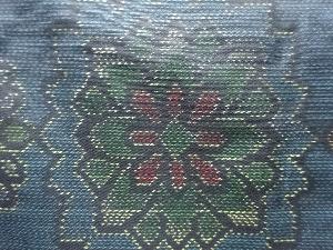 アンティーク　華紋に菱模様織出し本場泥大島紬着物